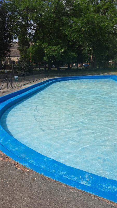 Bruce Castle Park Paddling Pool Pic 2