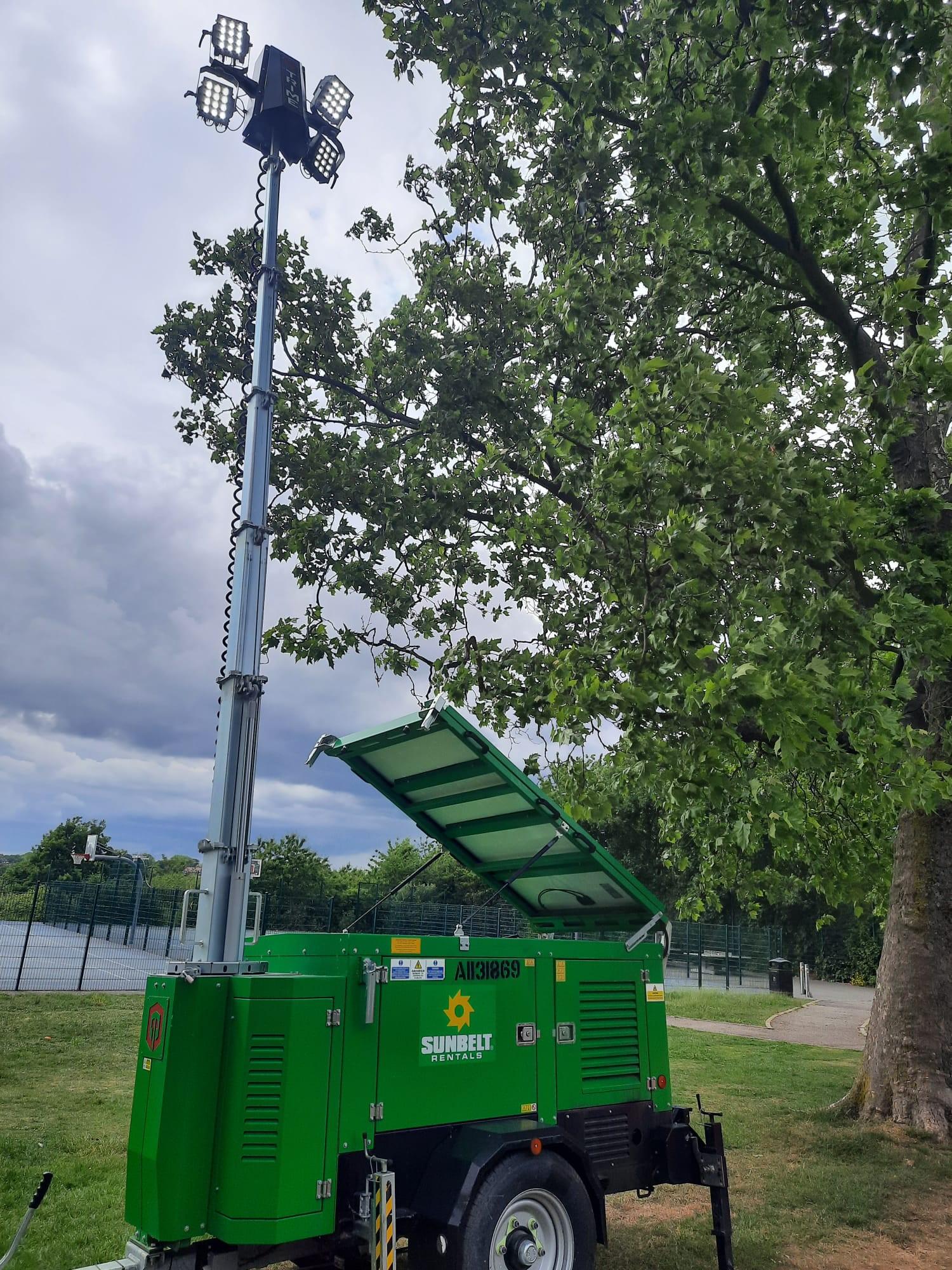 Picture of an overhead temporary lighting unit in Finsbury Park.