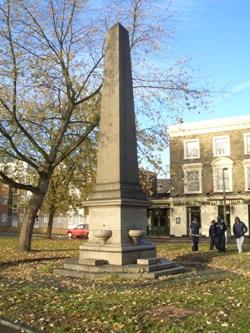 Bounds Green Road Obelisk (Drinking fountain)