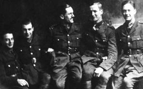 Ted Pulleyn of Turnpike Lane and army friends c1916